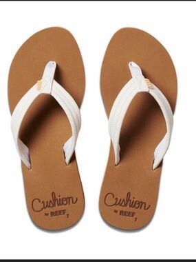 Reef Cushion Women's White and Tan Casual Flip Flop Sandals Size 9
